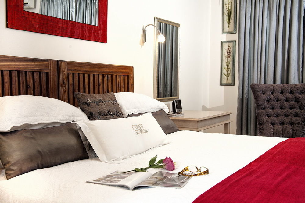 Cape Pillars Boutique Hotel Durbanville Exterior foto