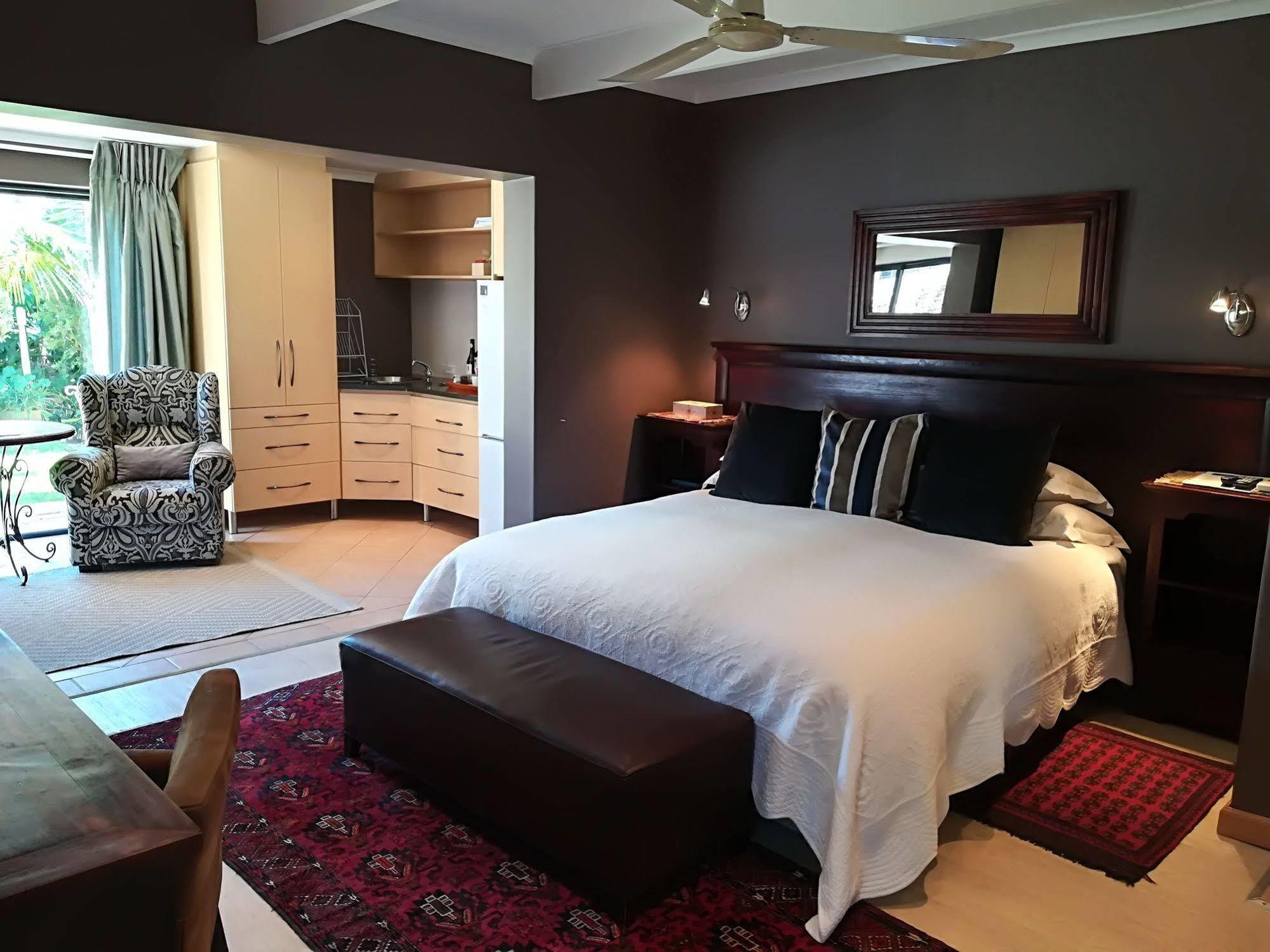 Cape Pillars Boutique Hotel Durbanville Exterior foto
